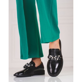 Női lakkbőr lordok díszítéssel, fekete 2