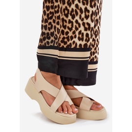 Női szandál a platformon és egy ék -öko bőr bézs 1