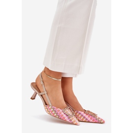 Magas sarkú cipővel és elavult pezsgő sarokkal sokszínű 1