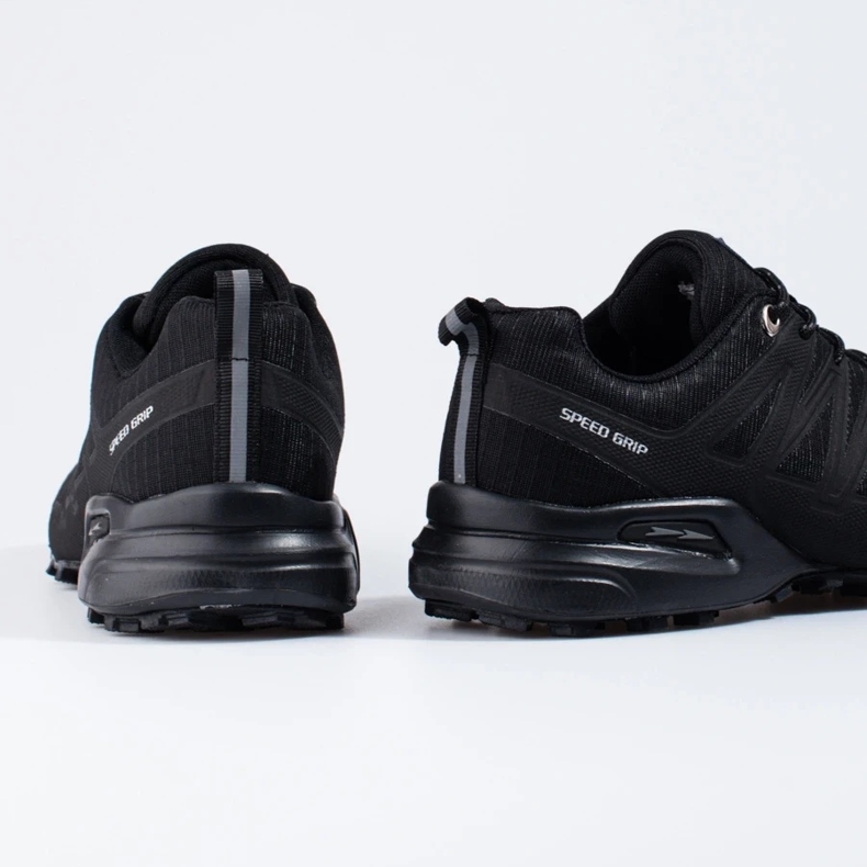 DK trekking cipő fekete 1