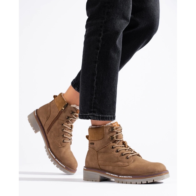 Női barna túracipő 1