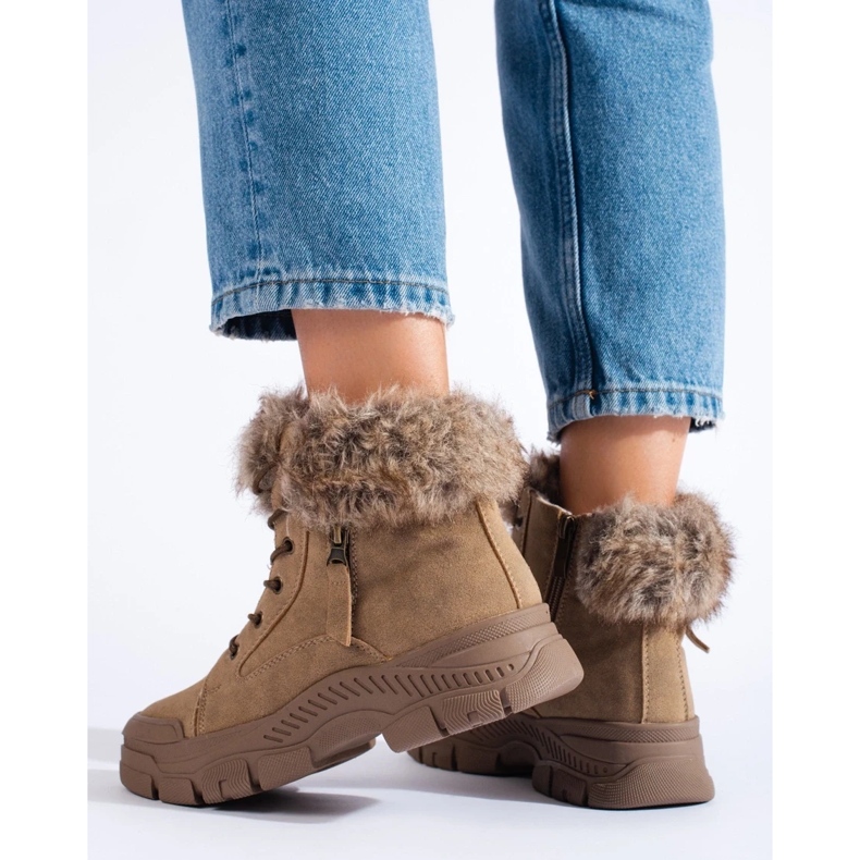 Női barna túrabakancs bundával bézs 1