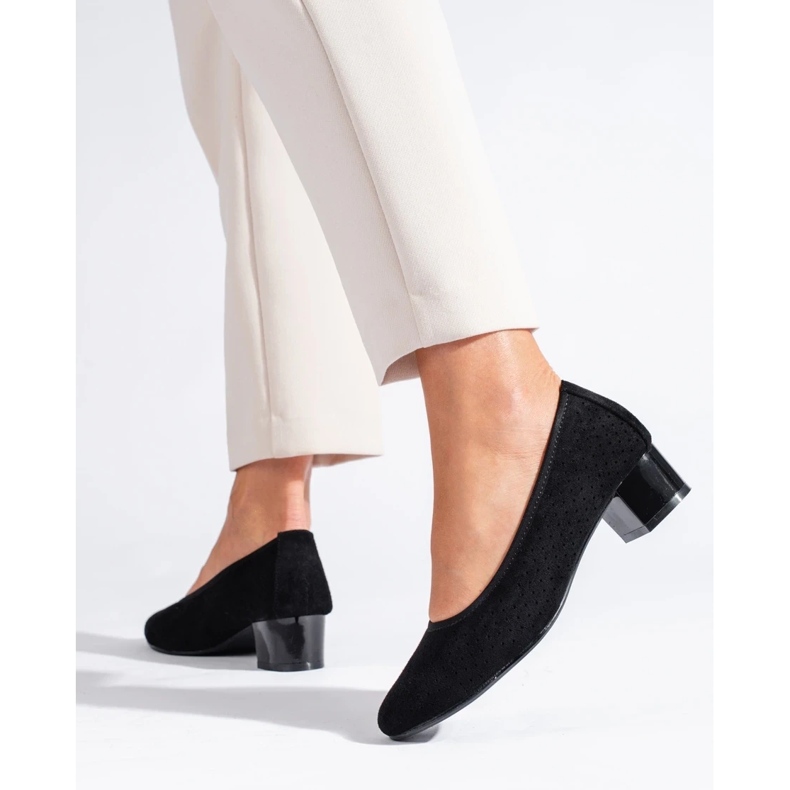 W. Potocki Női fekete áttört pumpák Potocki 1