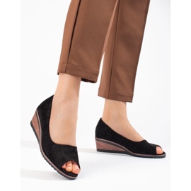 W. Potocki Női áttört velúr ékpumpák Potocki fekete 1