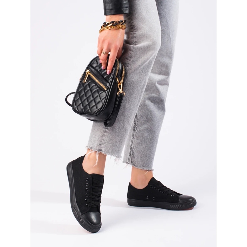 Klasszikus fekete Shelovet női tornacipő 1