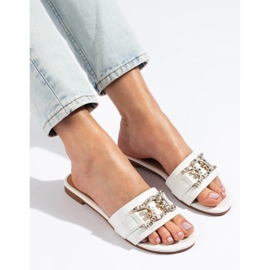 Női fehér papucs elegáns Shelovet csattal 2