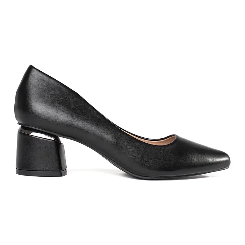 Fekete magassarkú 1