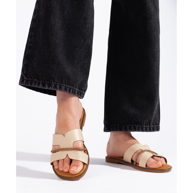 Elegáns női bézs papucs 2