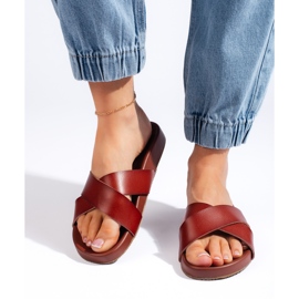 Barna női papucs, Sergio Leone 2