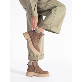 Barna színű hőszigetelt női csizma 1