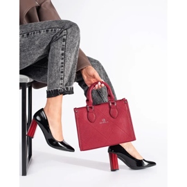 Elegáns lakkfekete magas sarkú pumpák 2