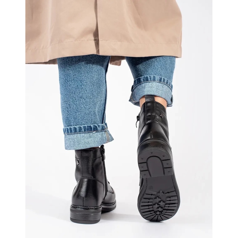 Fekete női bőr fűzős bokacsizma Sergio Leone-tól 1