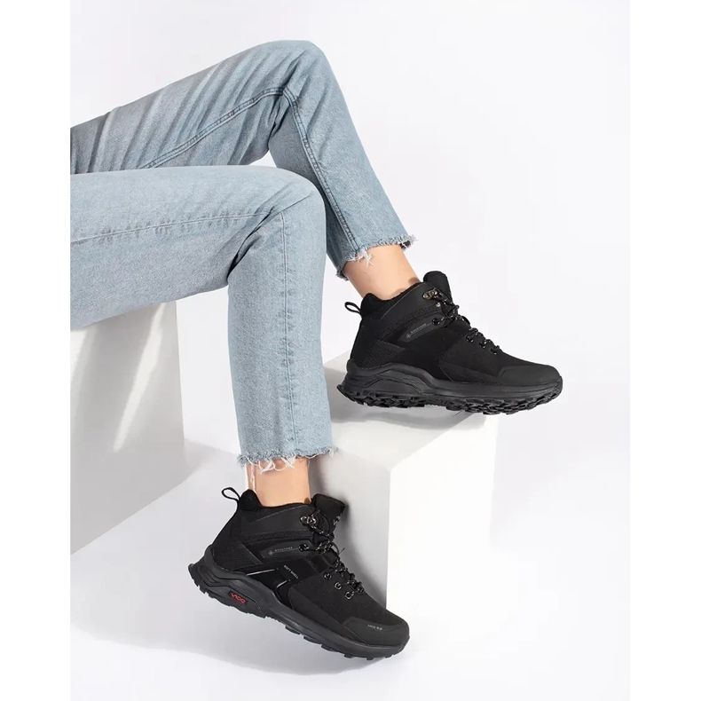 Vico Fekete szigetelt túracipő 1