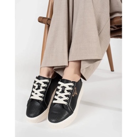 Goodin Fekete bőr cipők a peronon 2