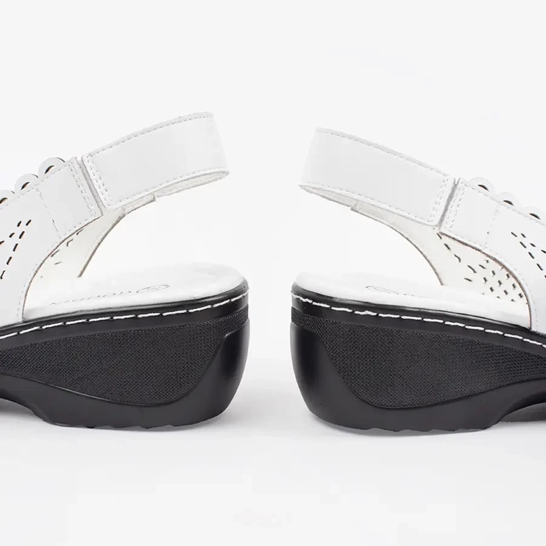 Goodin Fehér ék szandál nyitott sarkú 2