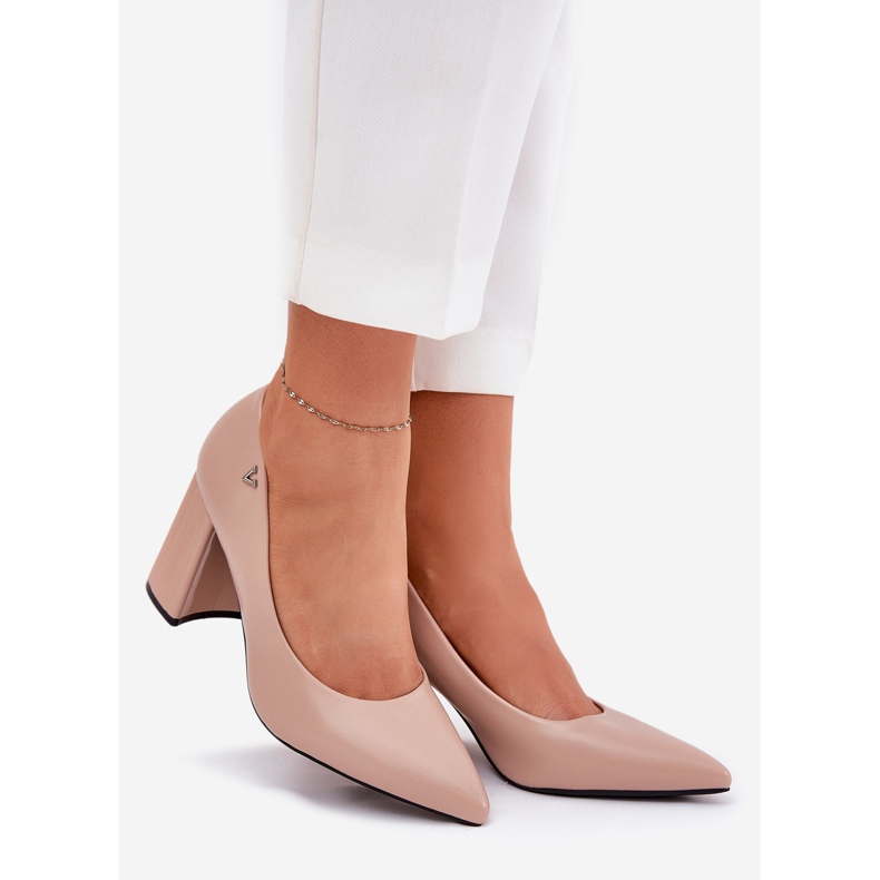 Elegáns szivattyúk a Vinceza 62220 bézsén 1