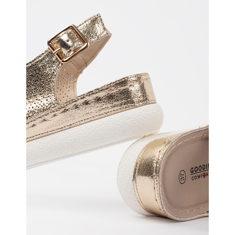 Goodin Arany szandál egy könnyű platformon aranysárga 1