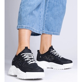 Fekete női cipők csillogó betétekkel 1