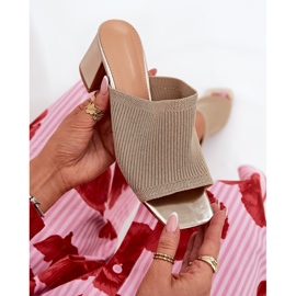 Női sarok aranypisztollyal aranysárga 1