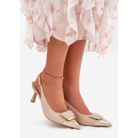 Elegáns magas sarkú cipő dekorációval öko bőr bézs 1