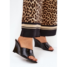 Festett női esküvők az ékeken fekete 2