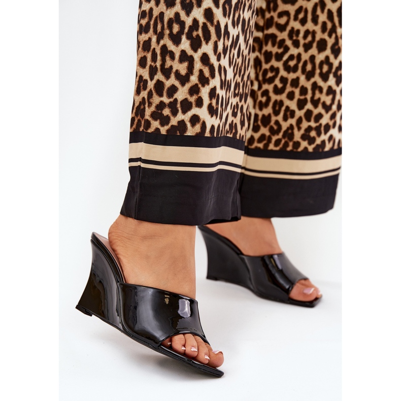 Festett női esküvők az ékeken fekete 2