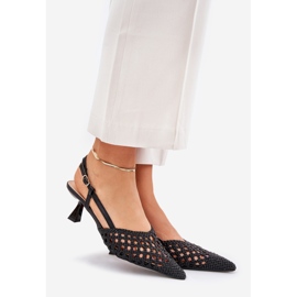 Magas sarkú sarkú orr és fekete sarok 1