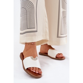 Eco bőr női papucs dekoratív fehér részletekkel 2