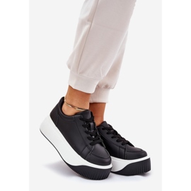 Cipők egy hatalmas platformon, sima fekete 1