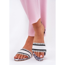 Patuched Lapos Női papucs flopok fehér 2