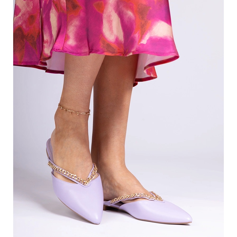 Violet elegáns flip -flop -ek lánccal díszítve lila 1