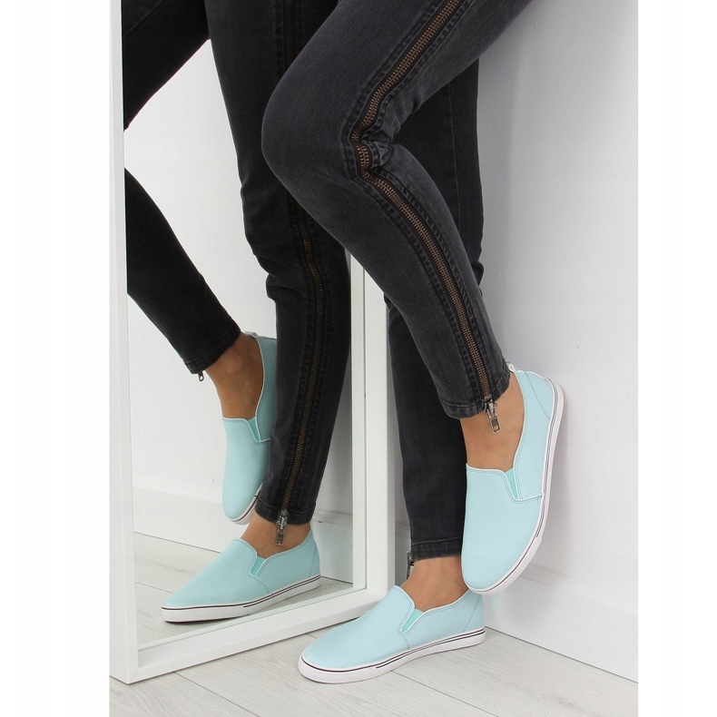 Bebújós tornacipő kék xl08p L.BLUE 2 Bebújós tornacipő kék xl08p L.BLUE 2