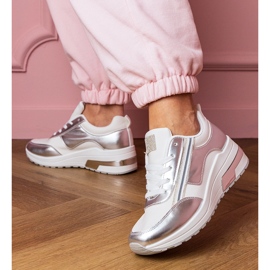 Fehér cipők cirkonokkal és fémes beillesztéssel 2