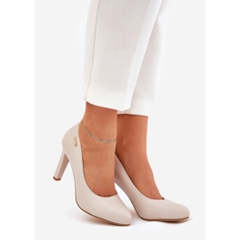 Női szivattyúk a Sergio Leone szürke postán 1