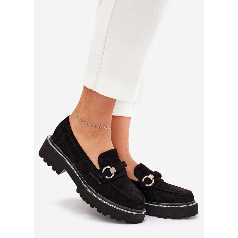 Fekete cirkonokkal díszített női cipők 1