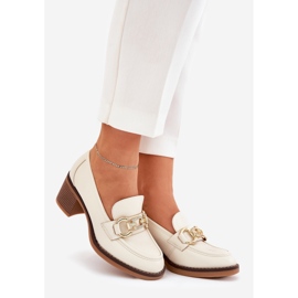 Női cipő arany részletekkel, bézs sarkú cipővel 1