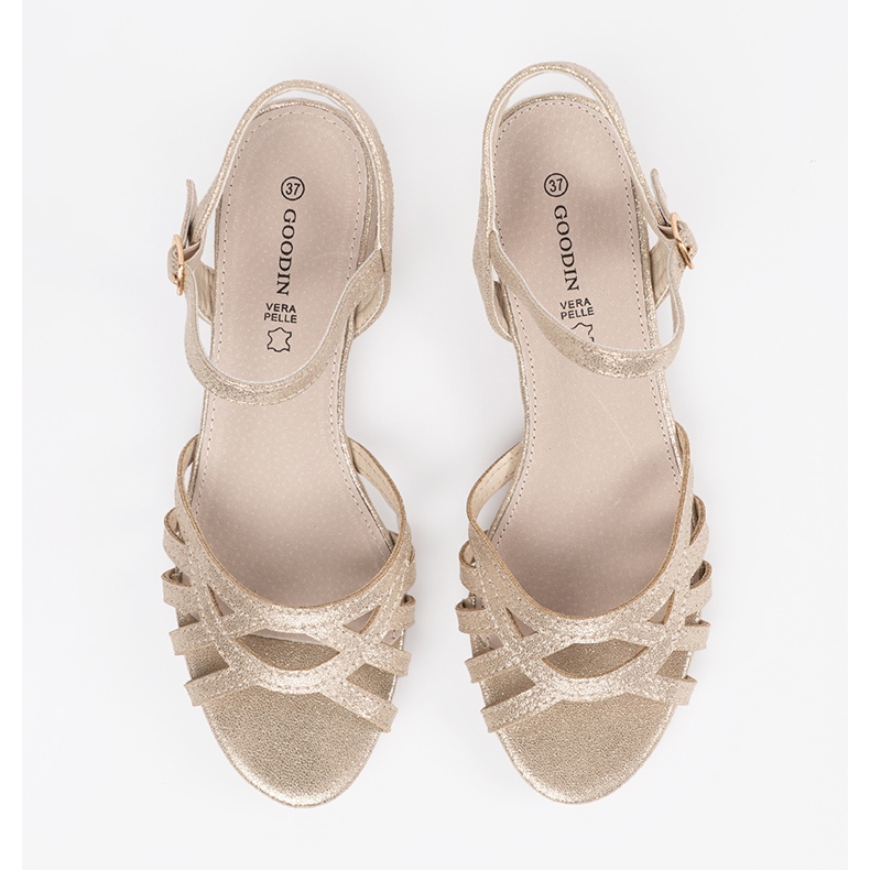 Goodin Arany szandál bőr betéttel aranysárga 1