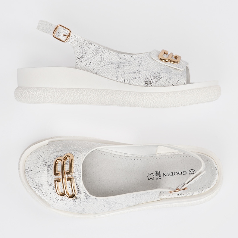 Goodin Lapos szandál fehér díszítéssel 2