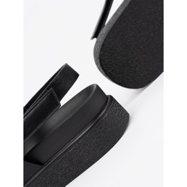 Goodin Klasszikus szandál a fekete platformon 1