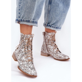 Bőr mintás lapos sarkú maciejka 06391-25 bézs csizma 2