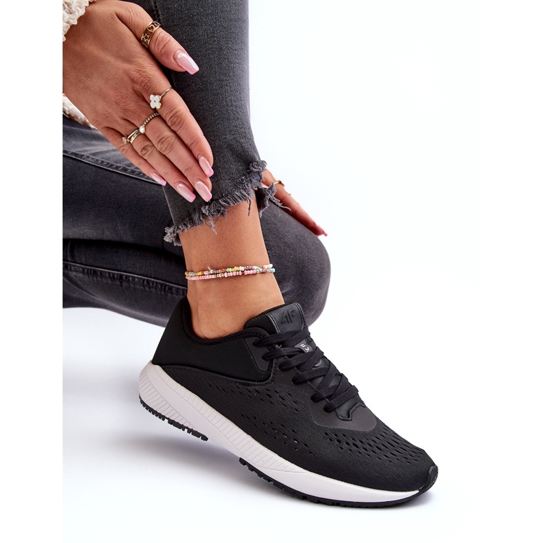 Női sportcipő 4F 4FRSS24FSPOF056 Fekete 5