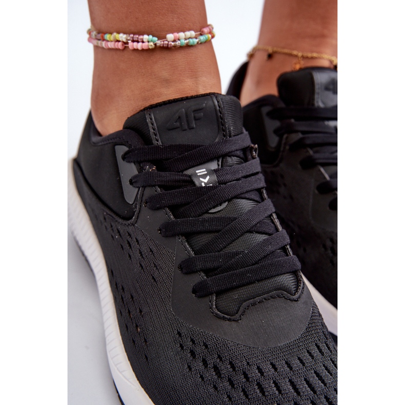 Női sportcipő 4F 4FRSS24FSPOF056 Fekete 4