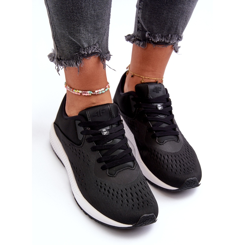 Női sportcipő 4F 4FRSS24FSPOF056 Fekete 3
