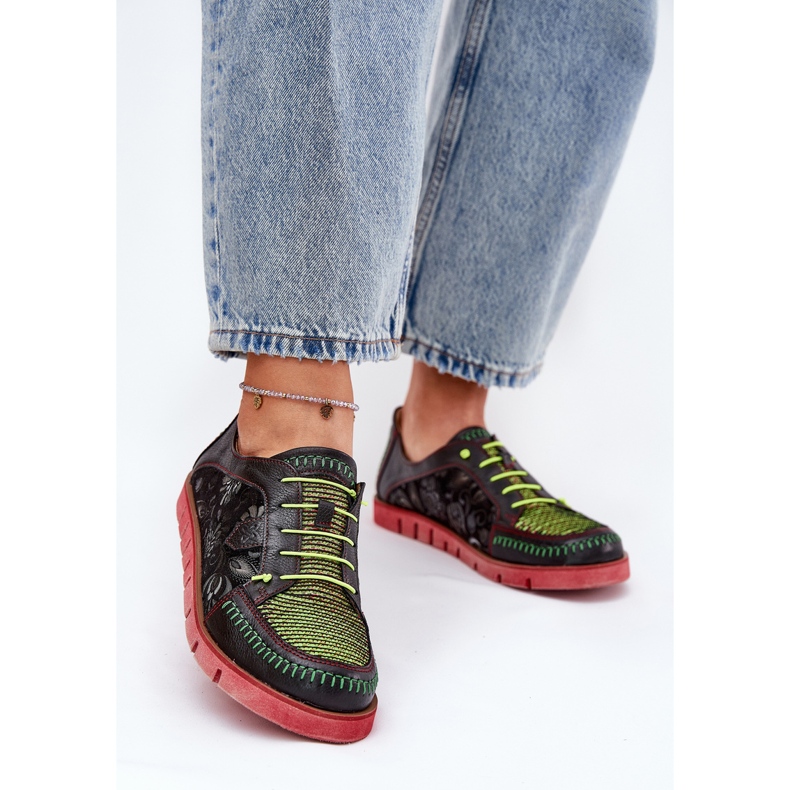 Női bőr cipő mintás maciejka 06784-20 fekete 2