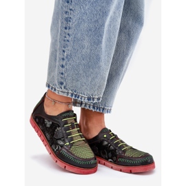 Női bőr cipő mintás maciejka 06784-20 fekete 1