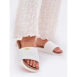 Big Star Női papucsok nagy csillag rr274a103 fehér 2