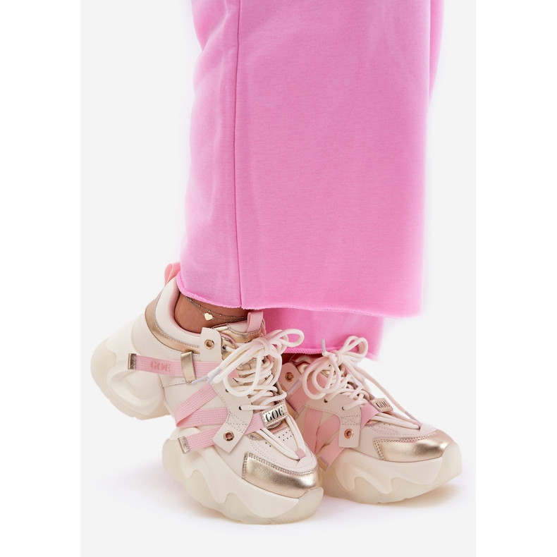 GOE Női bőr cipők egy hatalmas talpon rr2n4031 bézs 1