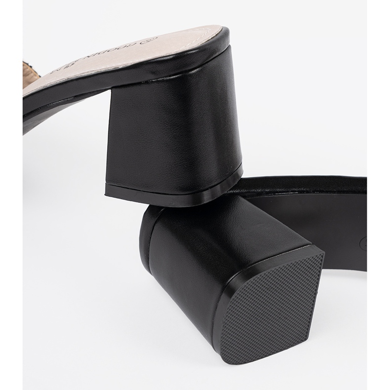 Goodin Tweed fekete -fehér papucs az oszlopon 1