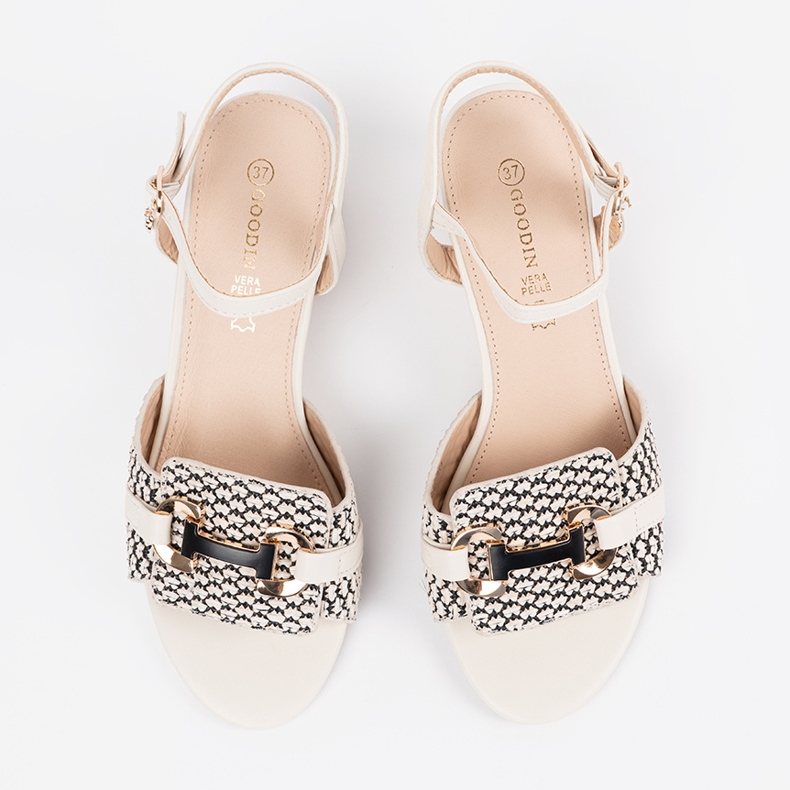 Goodin Fehér női szandál a közepes oszlopon 2