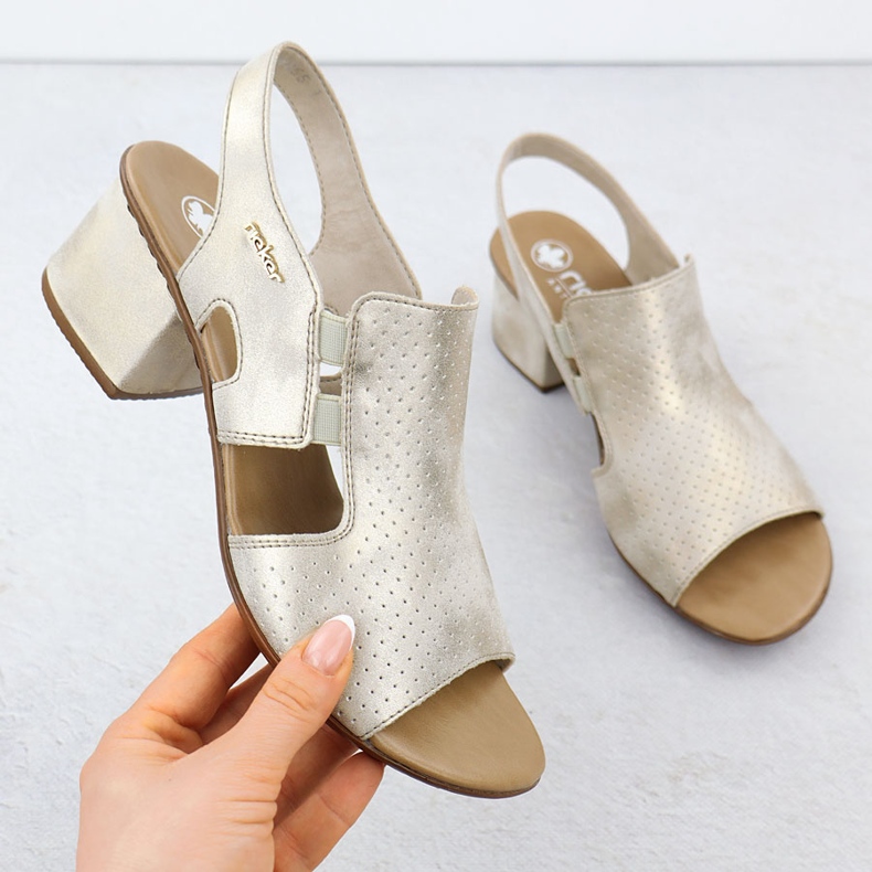 Női magas sarkú szandál arany Rieker 64665-60 aranysárga 1